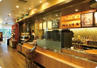 スターバックスコーヒー（1F）